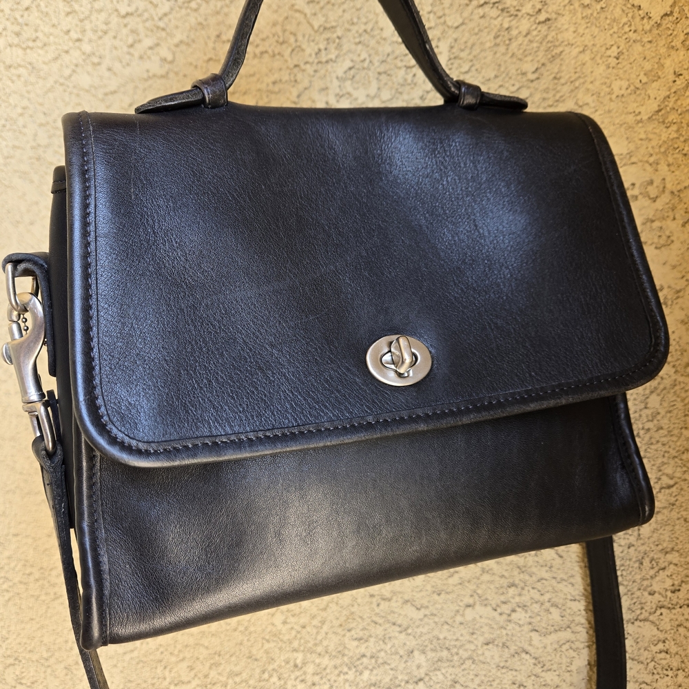 Coach Court 9870 Black Nickel Shoulder Bag Purse Vintage Has Hangtag